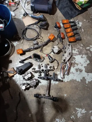 Despiece varios honda Suzuki 125 250 400