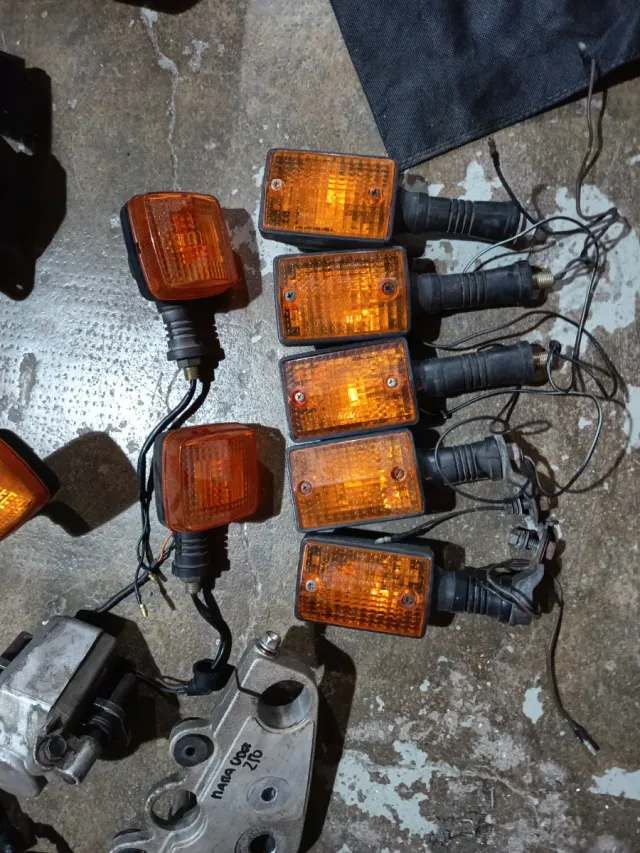 Despiece varios honda Suzuki 125 250 400