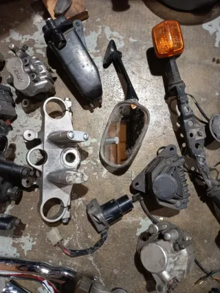 Despiece varios honda Suzuki 125 250 400