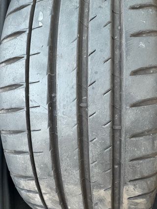 Neumáticos Michelin 215/40 R17 87Y