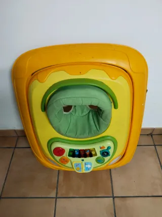 Andador bebé Chicco amarillo y verde