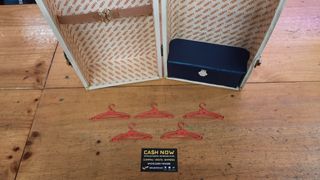 FAMOSA NANCY ANTIGUO BAÚL COFRE ARMARIO DE JUGUETE