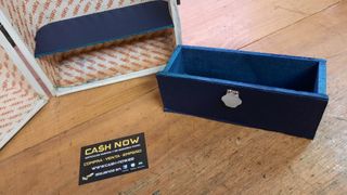 FAMOSA NANCY ANTIGUO BAÚL COFRE ARMARIO DE JUGUETE