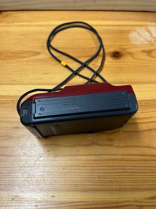 Cámara Canon AF35J roja