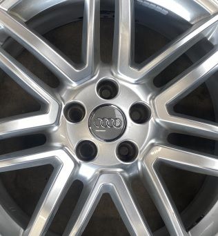 LLANTAS 19 ORIGINALES AUDI RS 8,5X19 ET28