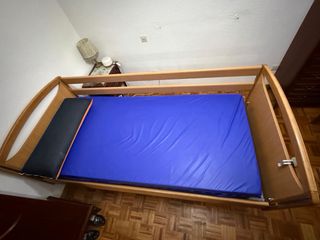 Cama articulada NUEVA con colchón y almohada
