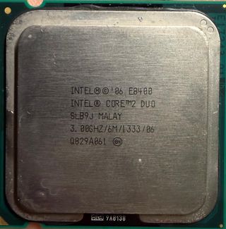 Intel Core 2 Duo E8400 + Cooler Intel Delta 0.60A