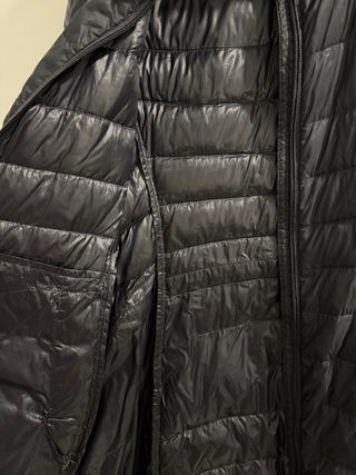 Chaqueta Uniqlo larga femenina con capucha