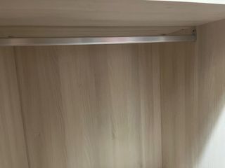 Armario abierto madera claro