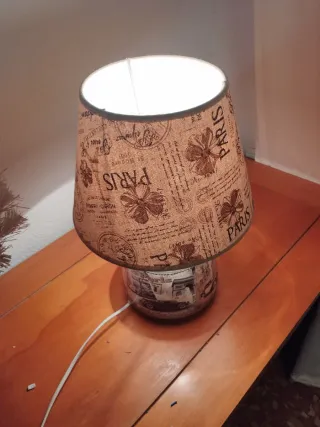 Lámpara de mesa decorativa estilo París