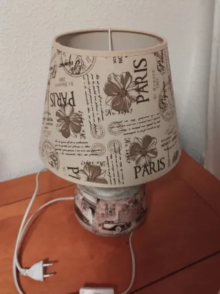 Lámpara de mesa decorativa estilo París