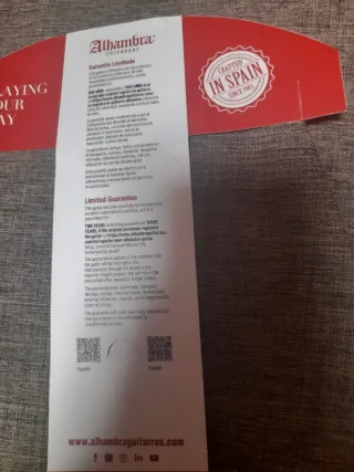 Guitarra española Alhambra