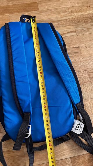 Mochila Quechua Azul y Negra