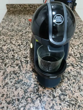 Cafetera Dolce Gusto Negra