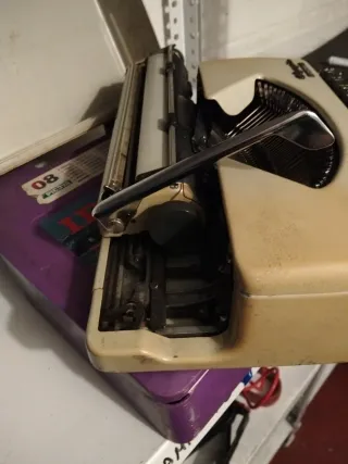 Máquina de escribir Olympia Splendid 33.