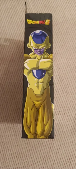 Dragon Stars Golden Freezer Figura