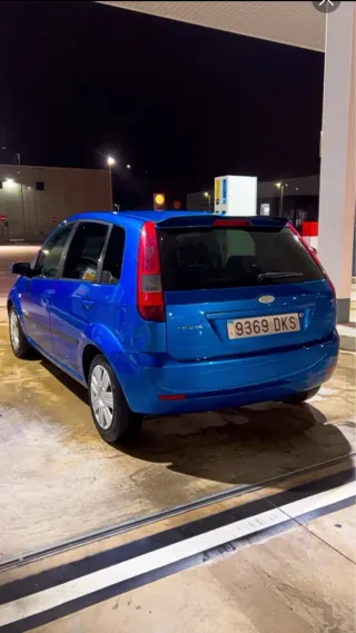 ford fiesta 2004 2004