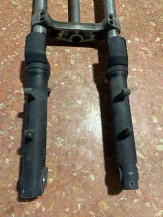 Horquillas y tija Kymco Xciting 500i 2010