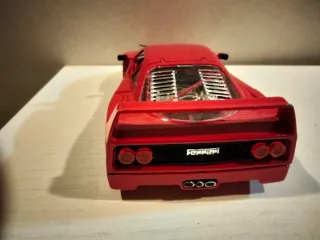 Bburago Ferrari F40 1987 1/24