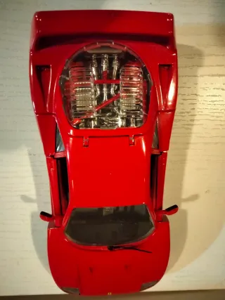 Bburago Ferrari F40 1987 1/24