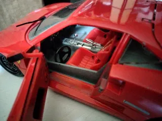 Bburago Ferrari F40 1987 1/24