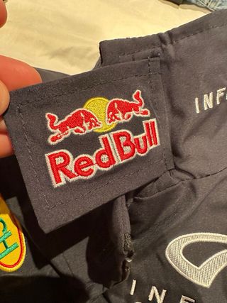 Chaqueta Redbull Petronas bordada