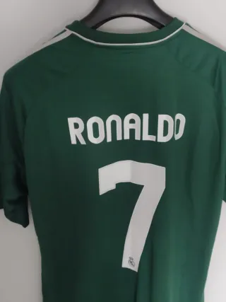 Camiseta R.Madrid retro. Ronaldo 7. talla XL