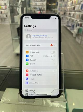 iPhone 11 64GB negro reacondicionado