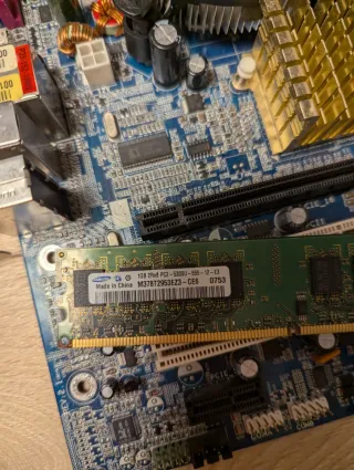 Pack PC Retro: Placa Gigabyte + RAM