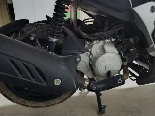 Aprilia Sr Max 125 11kw carnet b.