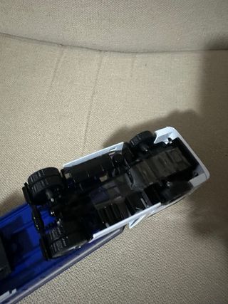 Camión Joal con remolque azul