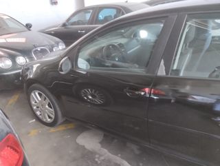 Volkswagen Golf 2004