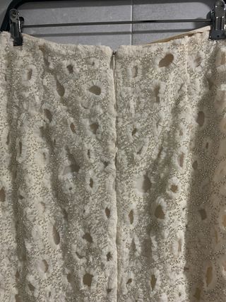 Zara. Falda midi abalorios