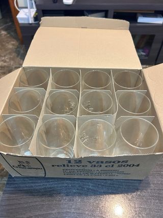 CAJA 12 VASOS CRUZCAMPO LOGO EN RELIEVE