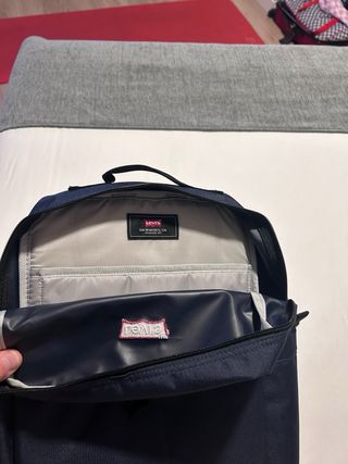 Mochila Levi’s , con etiquetas 13 litros