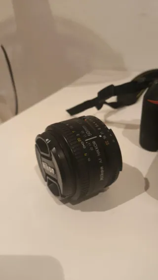 Camara Nikon D5600