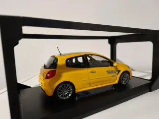 Renault Clio RS F1 Team 1/18