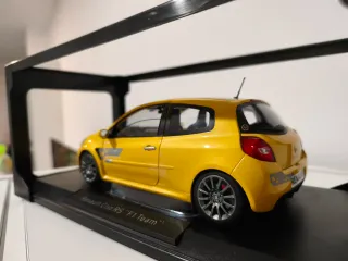 Renault Clio RS F1 Team 1/18