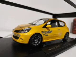 Renault Clio RS F1 Team 1/18