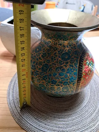 Vaso decorato a mano