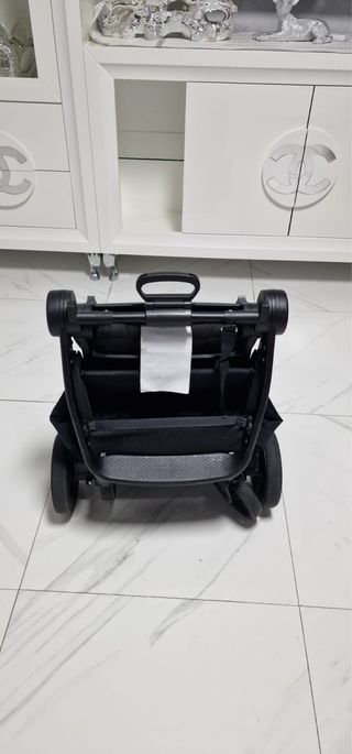 Silla de paseo bebé negra