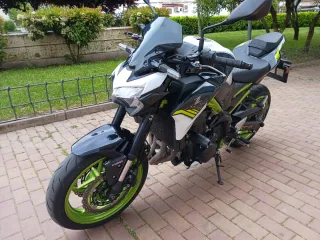 Kawasaki Z900 Naked