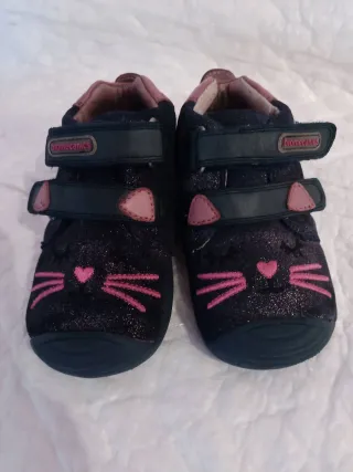 Biomecanic Talla 23 Zapatillas Gato Niña