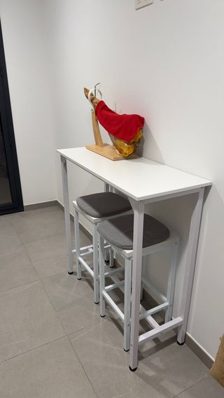 Mesa alta bar con 2 taburetes
