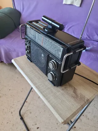 Radio transistor multibanda intron 23592c