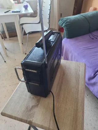 Radio transistor multibanda intron 23592c