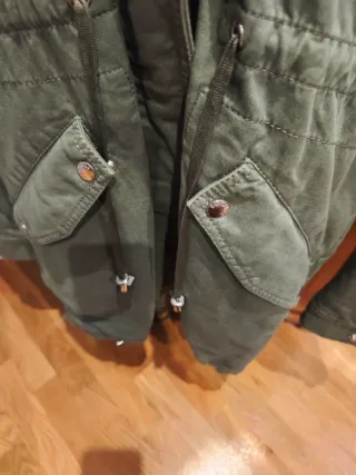 Trenca verde Bershka Talla M