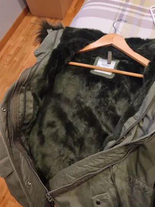 Trenca verde Bershka Talla M