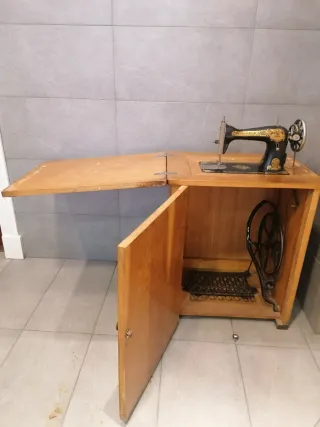 Máquina de coser Singer Antigua Modelo esfinge