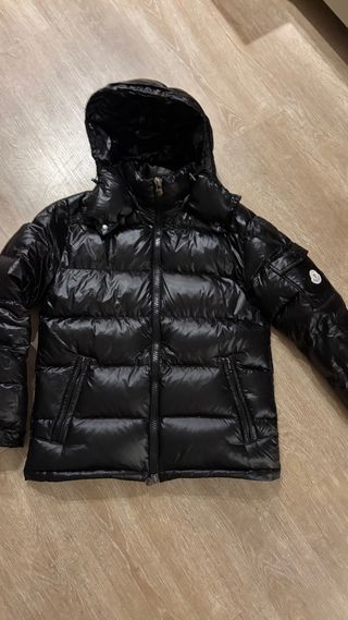 Chaqueta Moncler Negra Plumas